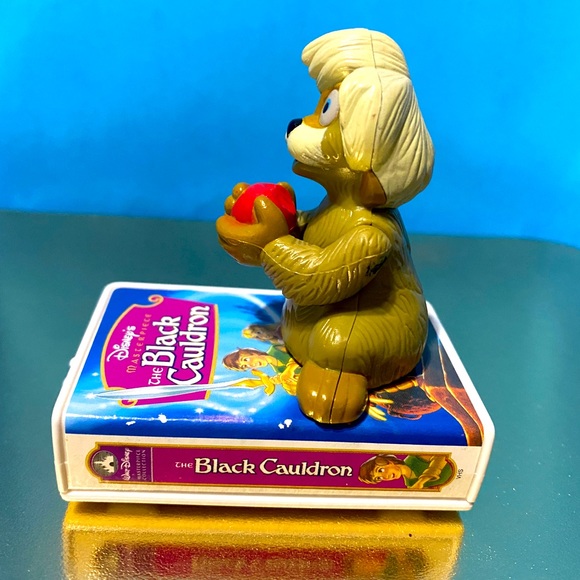 DISNEYS THE BLACK CAULDRON VIDEO FAVORITES VINTAGE 1998 McDONALDS HAPPY MEAL TOY - Picture 2 of 8